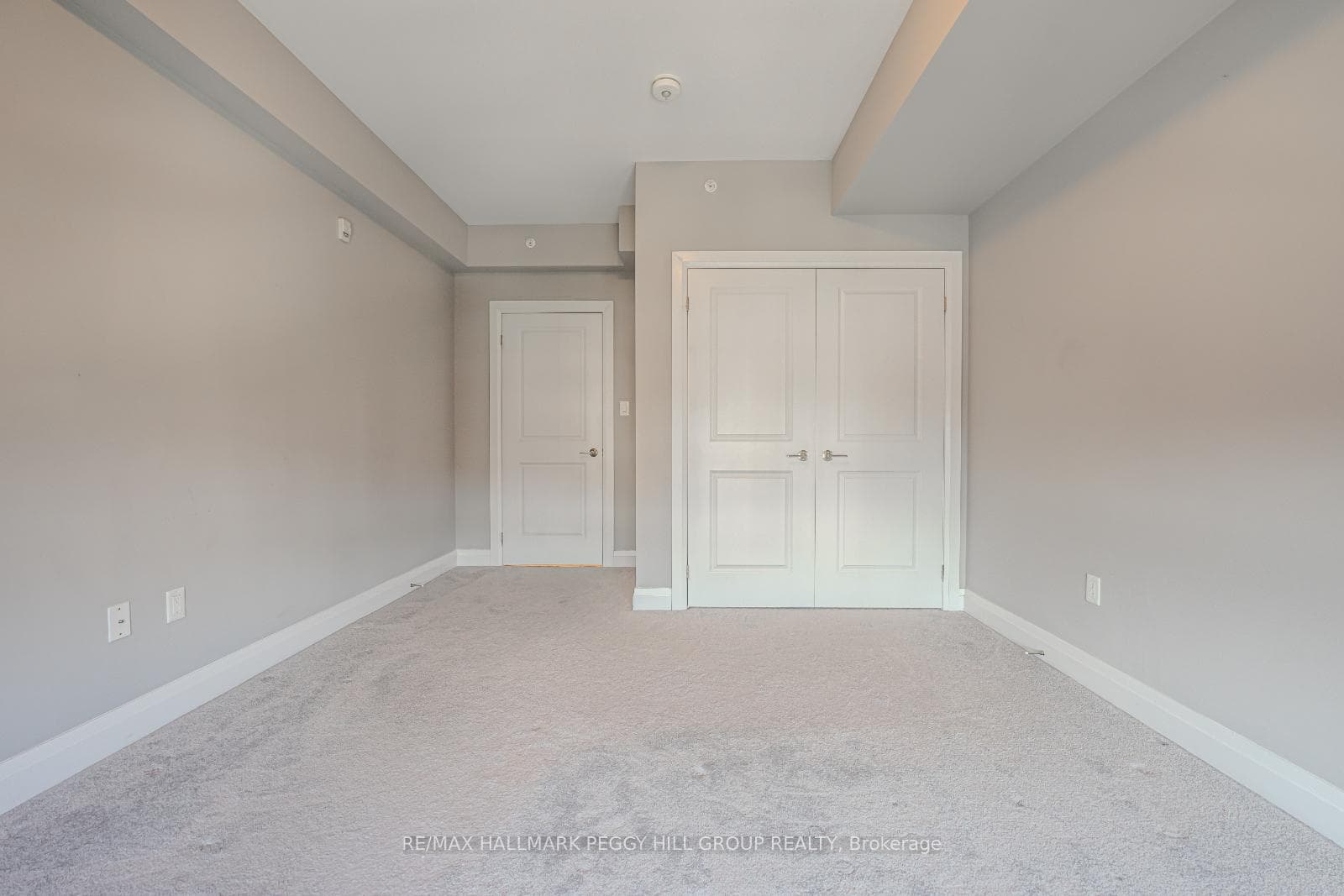 304 Essa Road Unit 509 photo 8