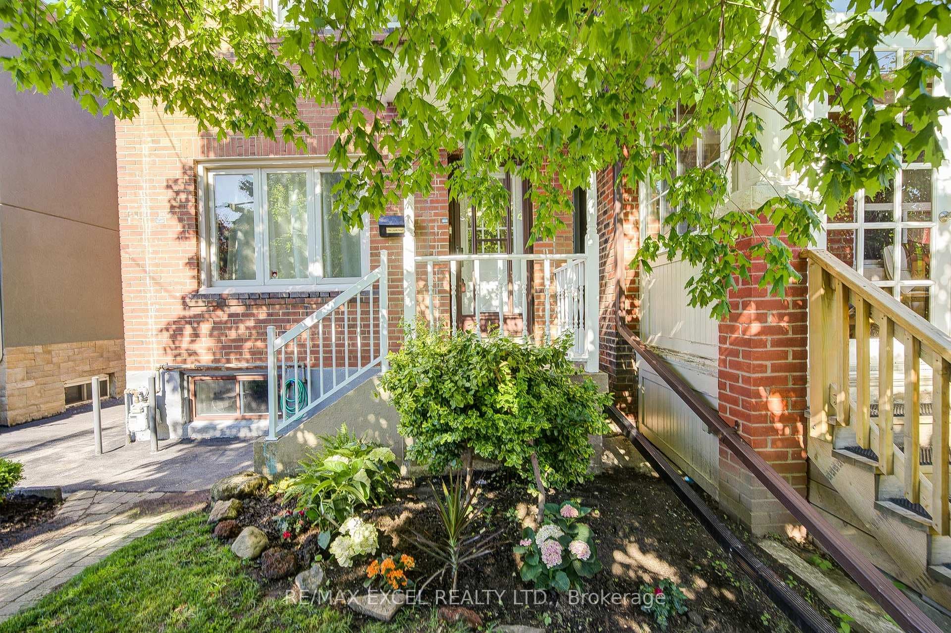 523 Delaware Avenue photo 3