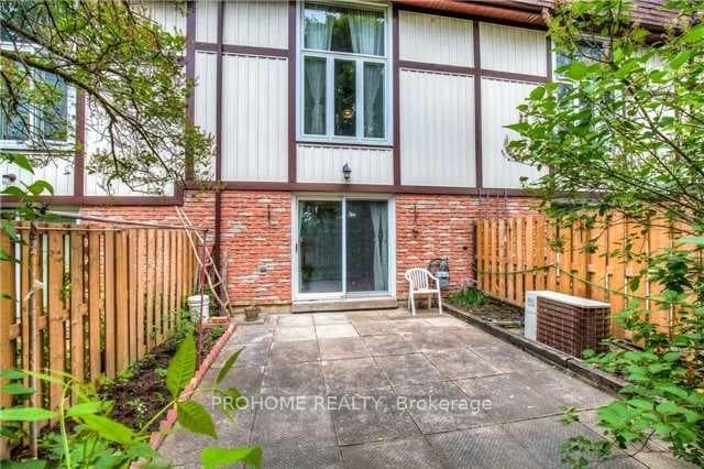 53 Thatchers Mill Way photo 12