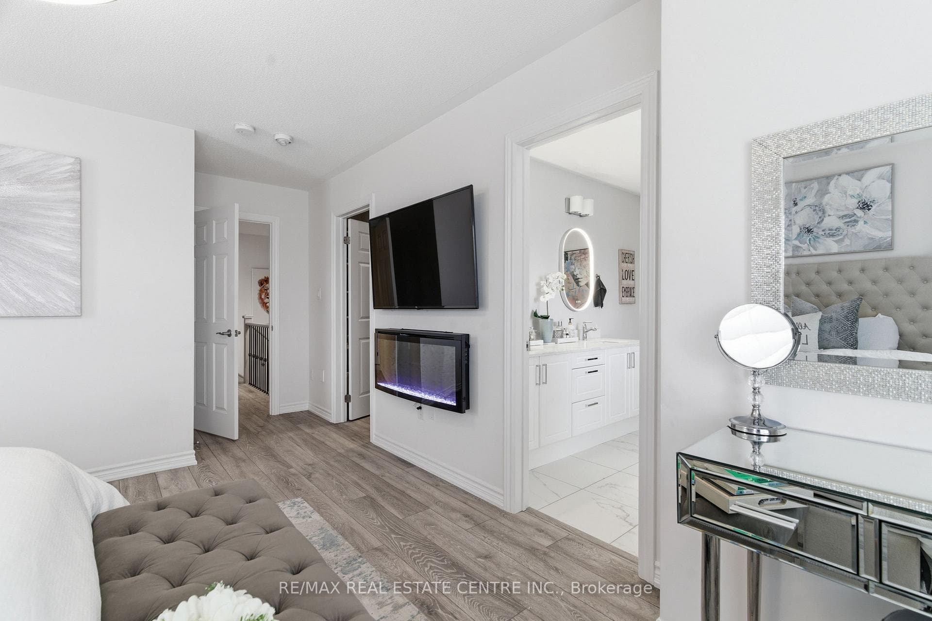 27 Gibbs Way photo 22