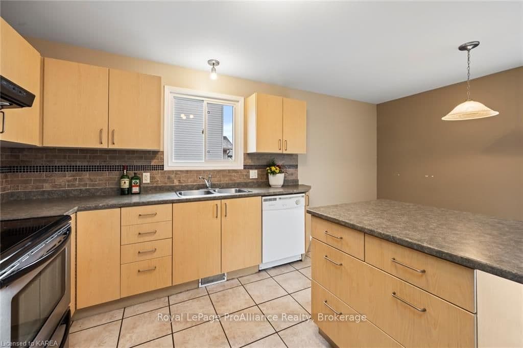 1470 PEARL Road photo 18