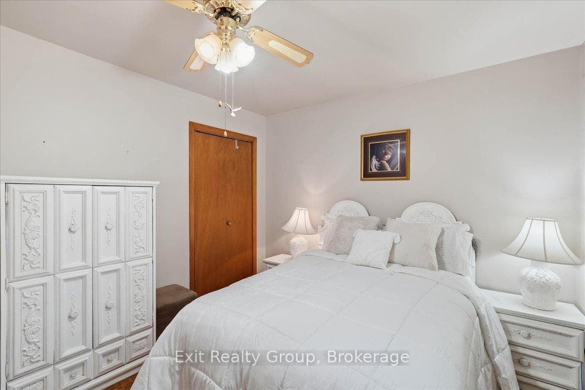 192 Baker Street photo 18