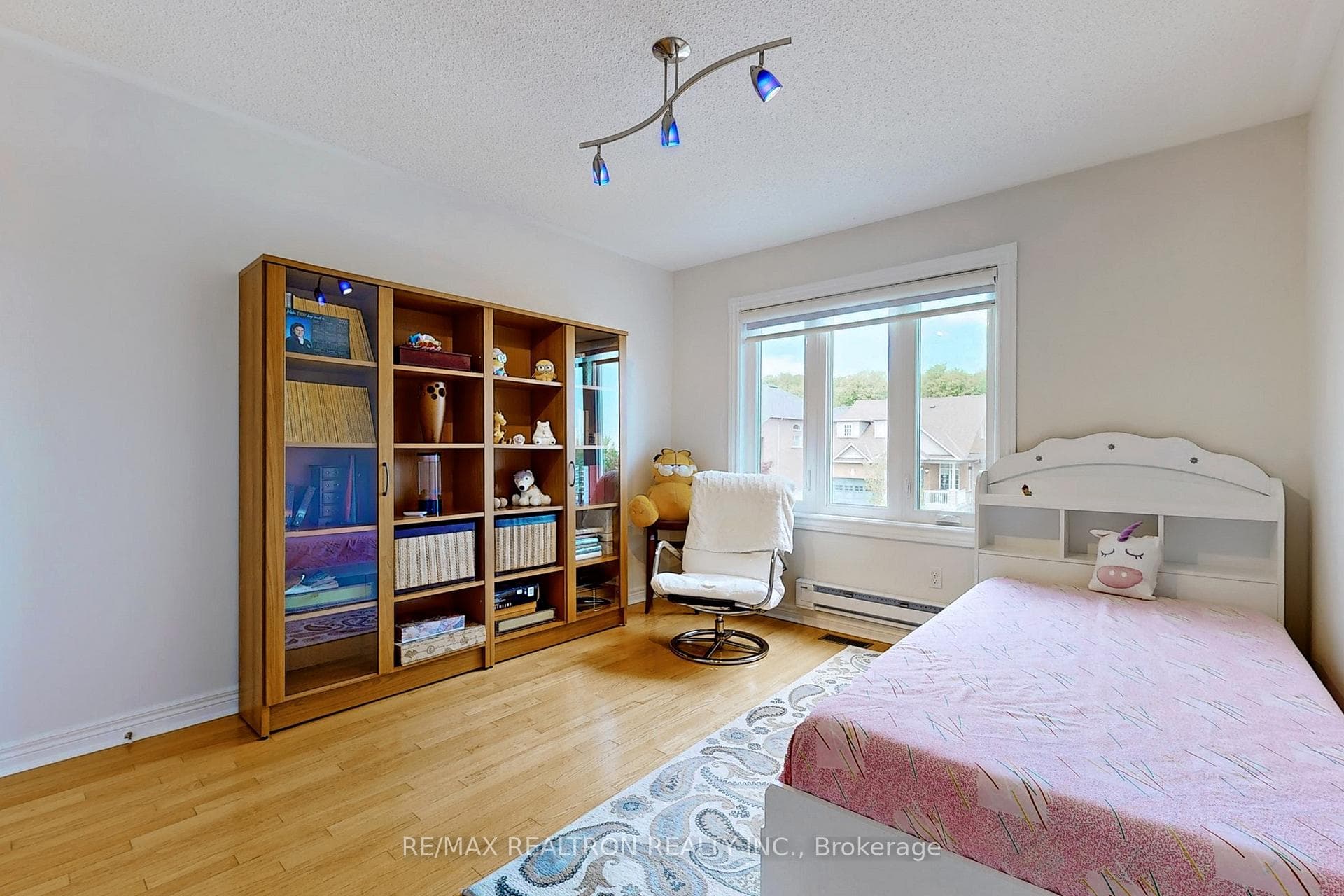 157 Summeridge Drive photo 15