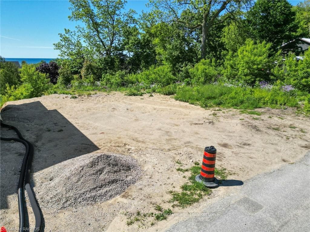6 KEARNS Lane photo 5