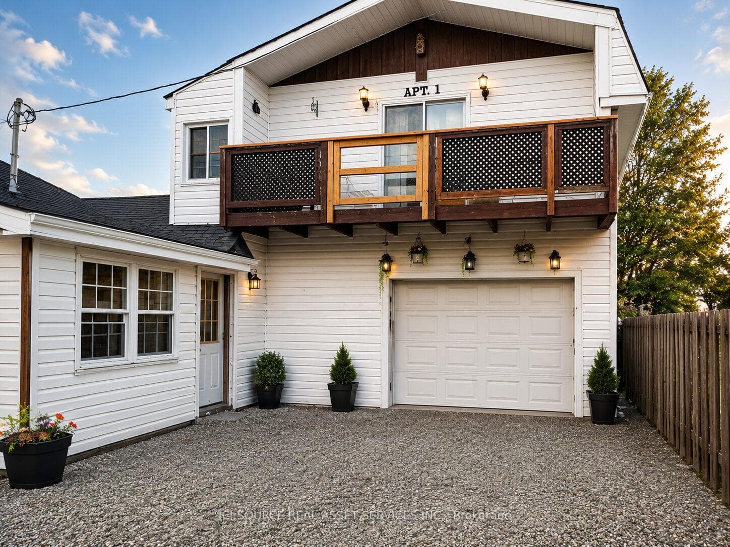 96 Lansdowne Street photo 1