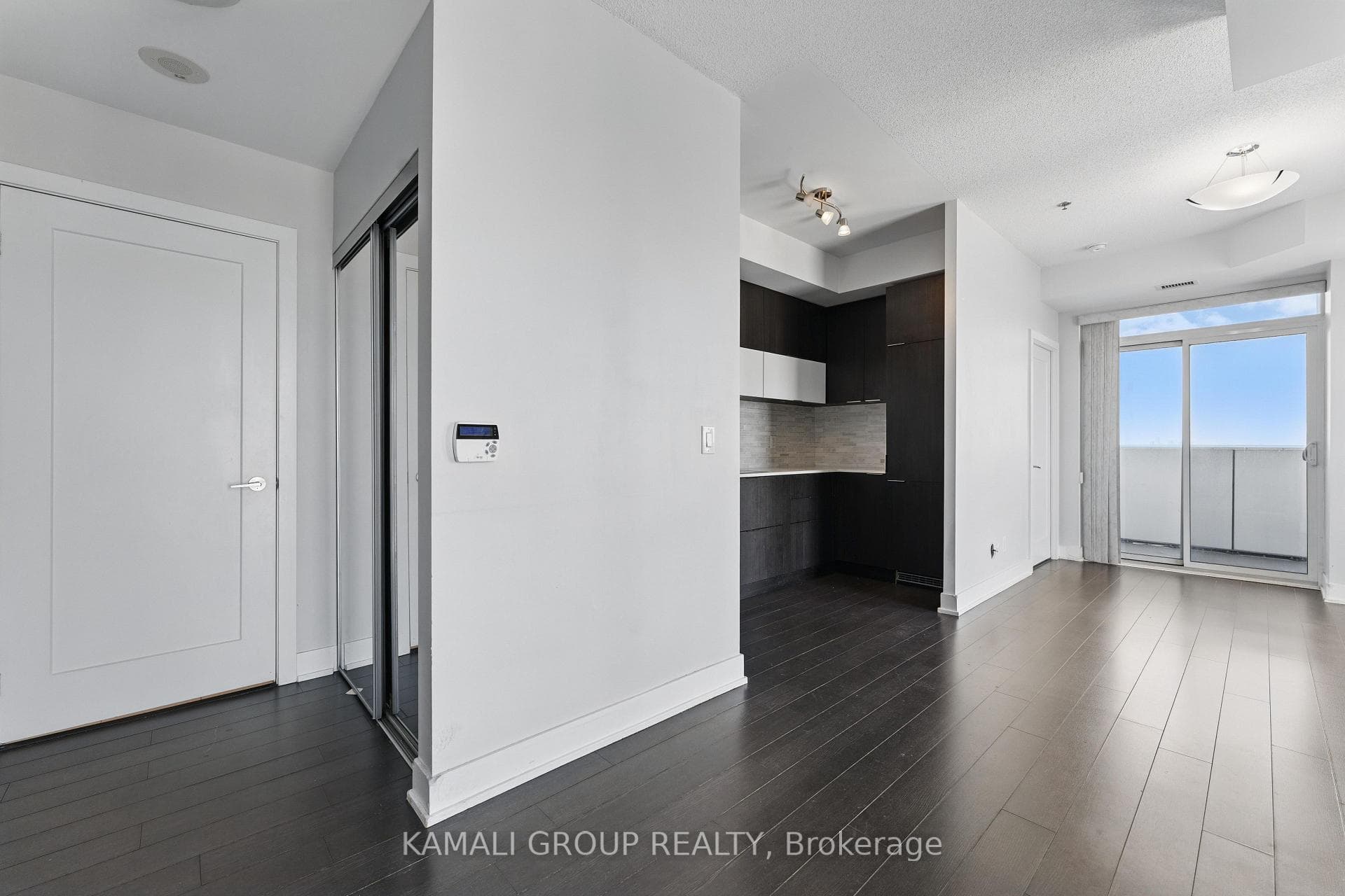 318 Richmond Street Unit 3210 photo 5