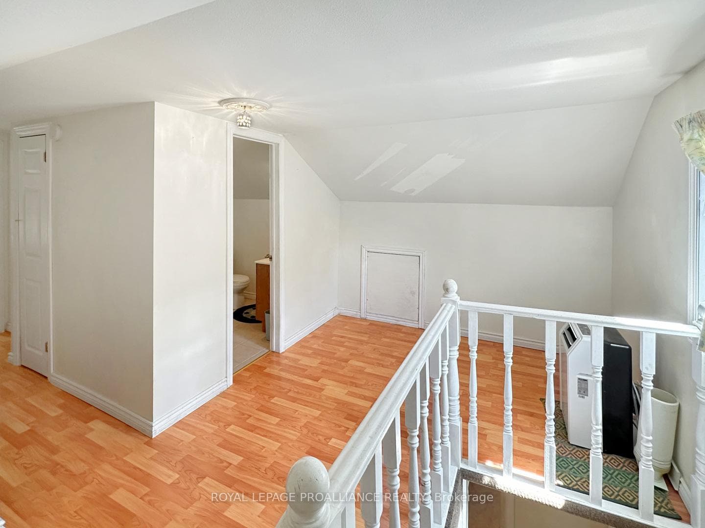 205 St Lawrence Street photo 20
