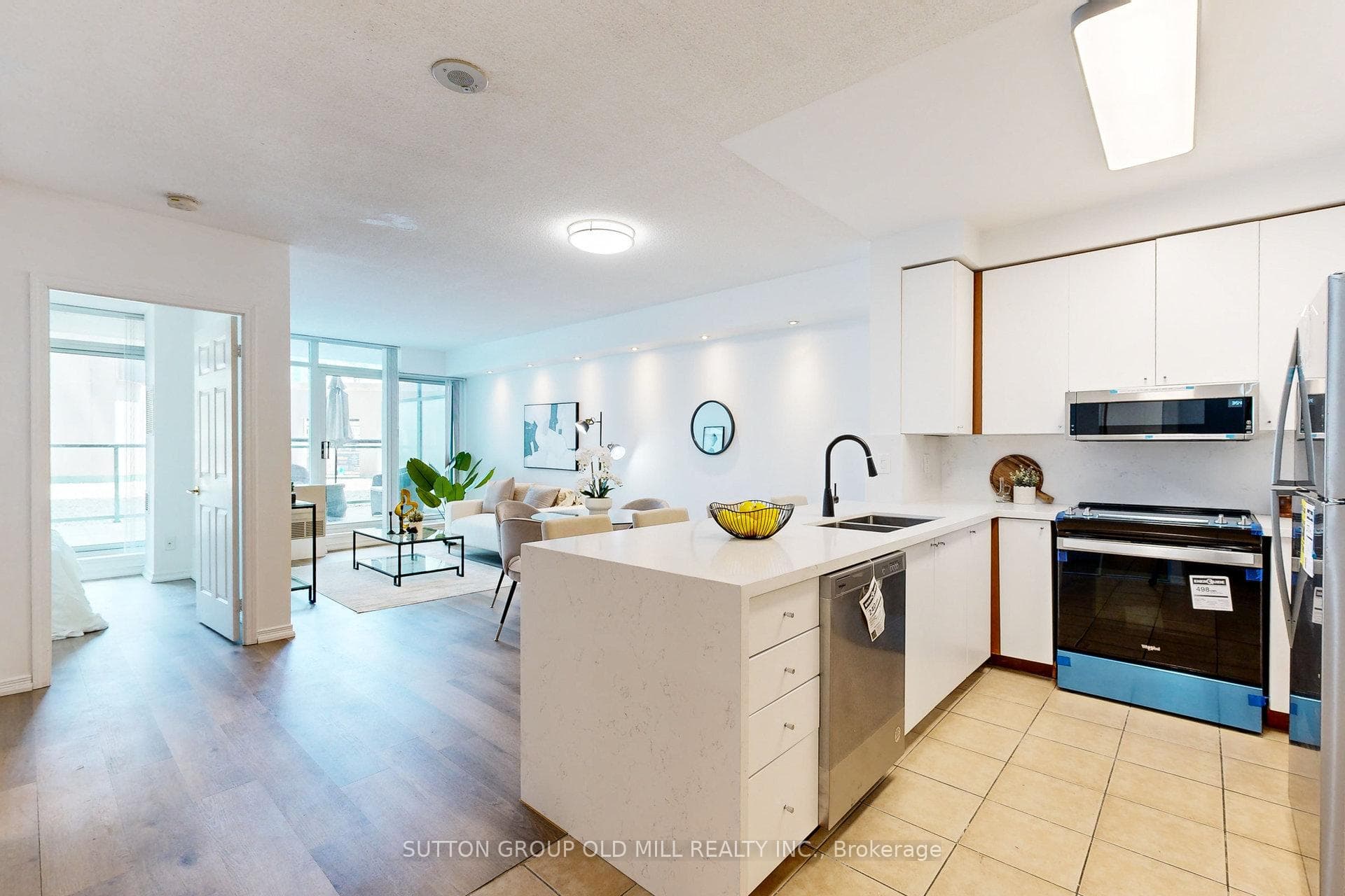 5500 Yonge Street Unit 211 photo 6
