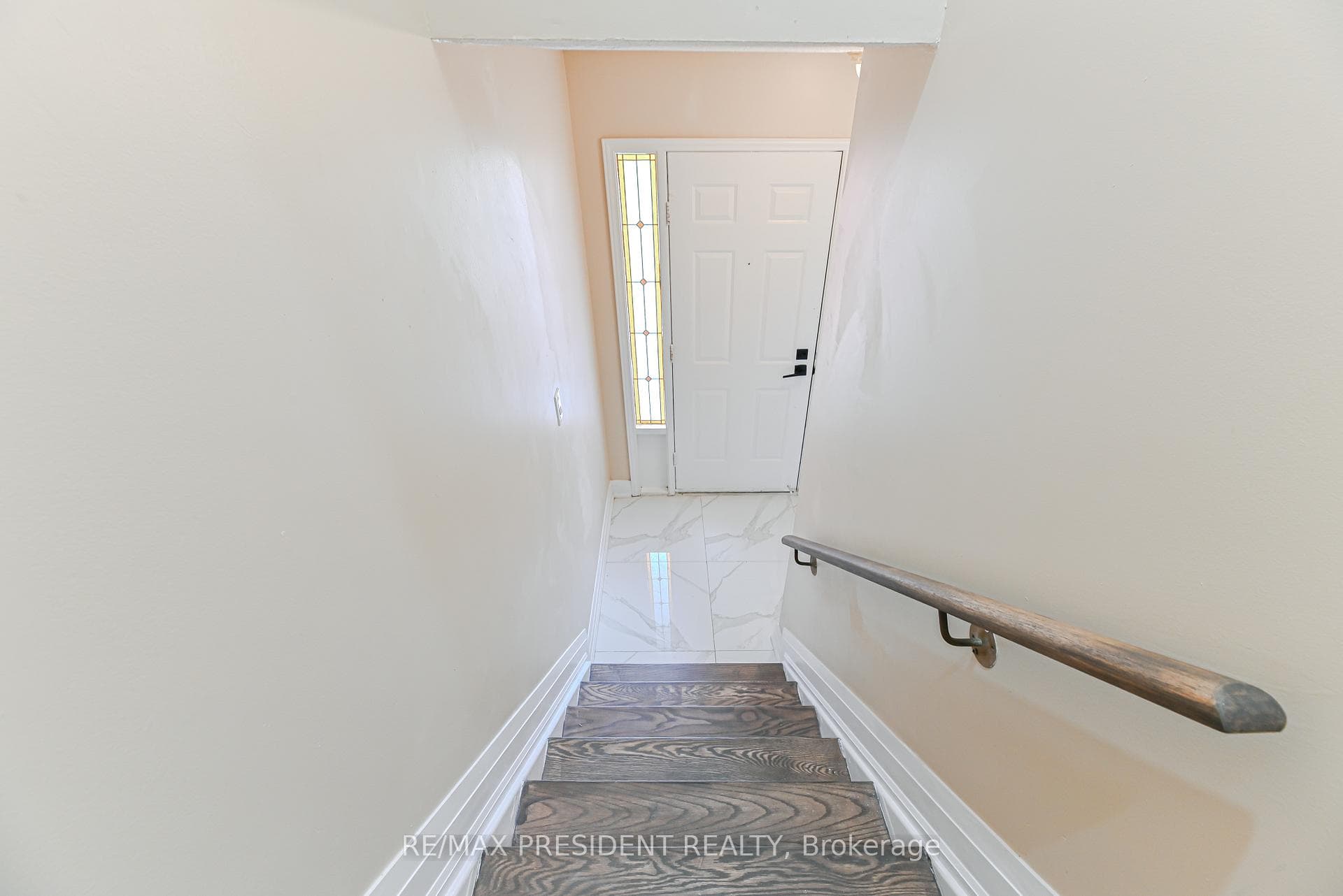 4 Lawnview Court photo 20