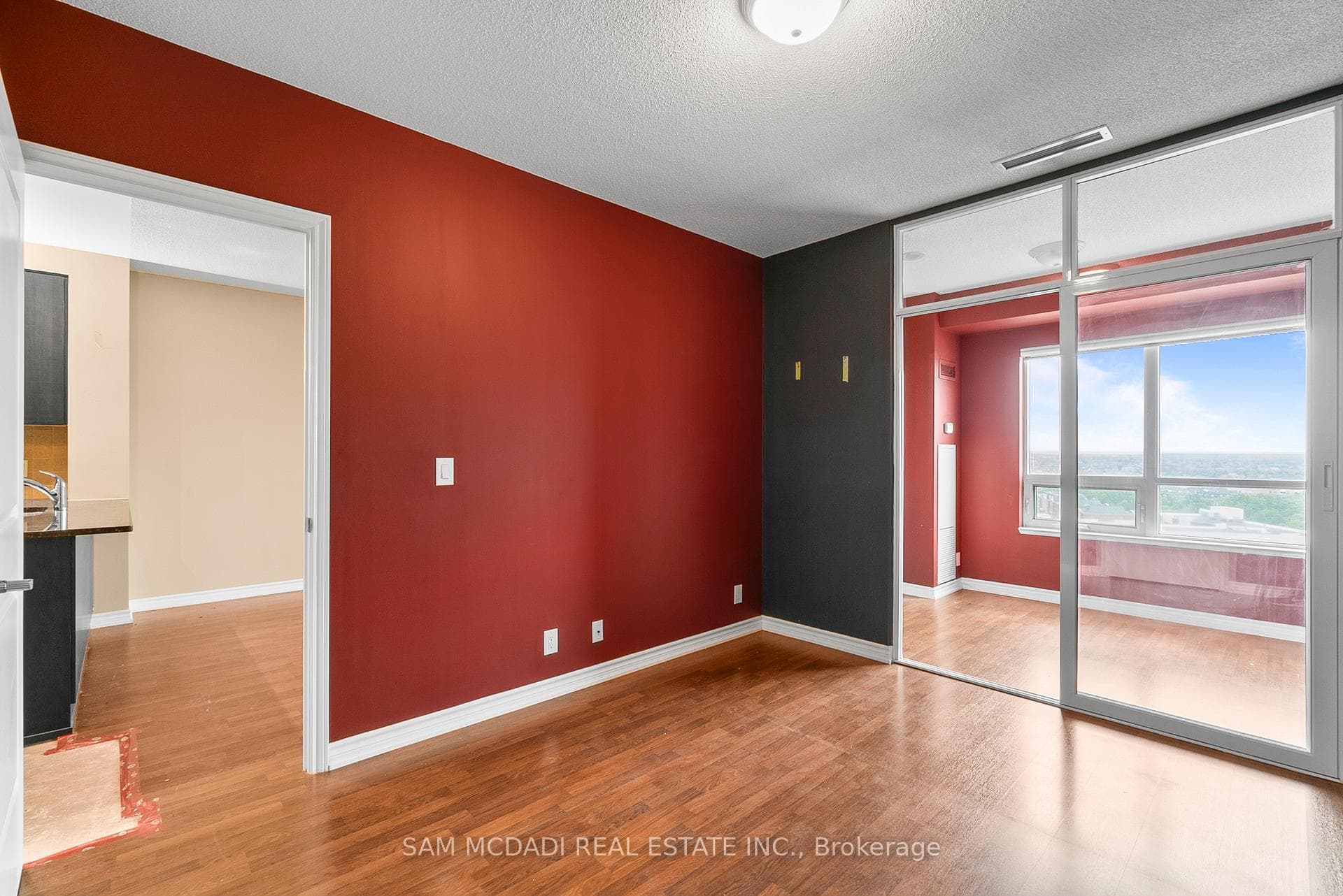 9235 Jane Street Unit 1616 photo 17