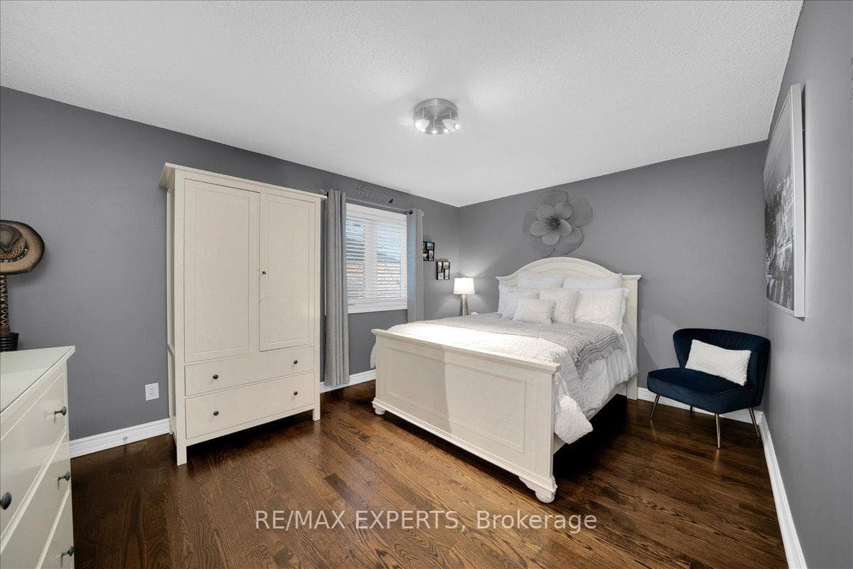 3 Thornbury Road photo 31