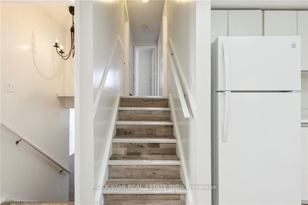 69 Edgemere Drive photo 15