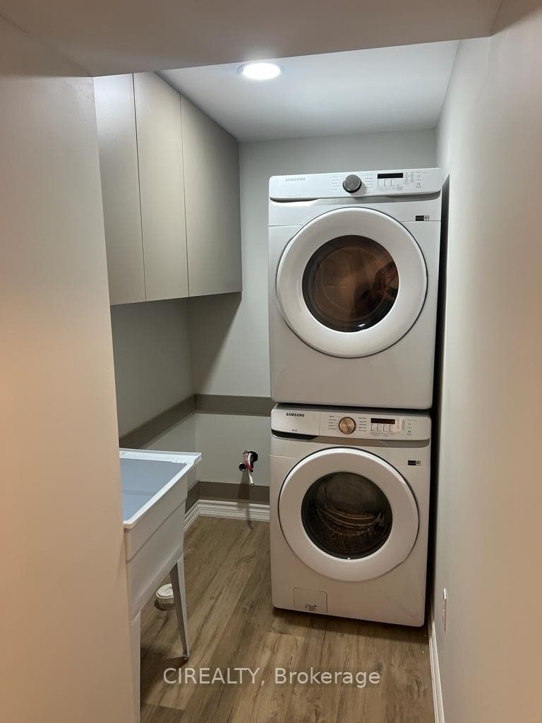 7 Crompton Drive photo 25