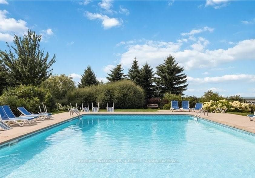 9 Waterpond Place photo 40