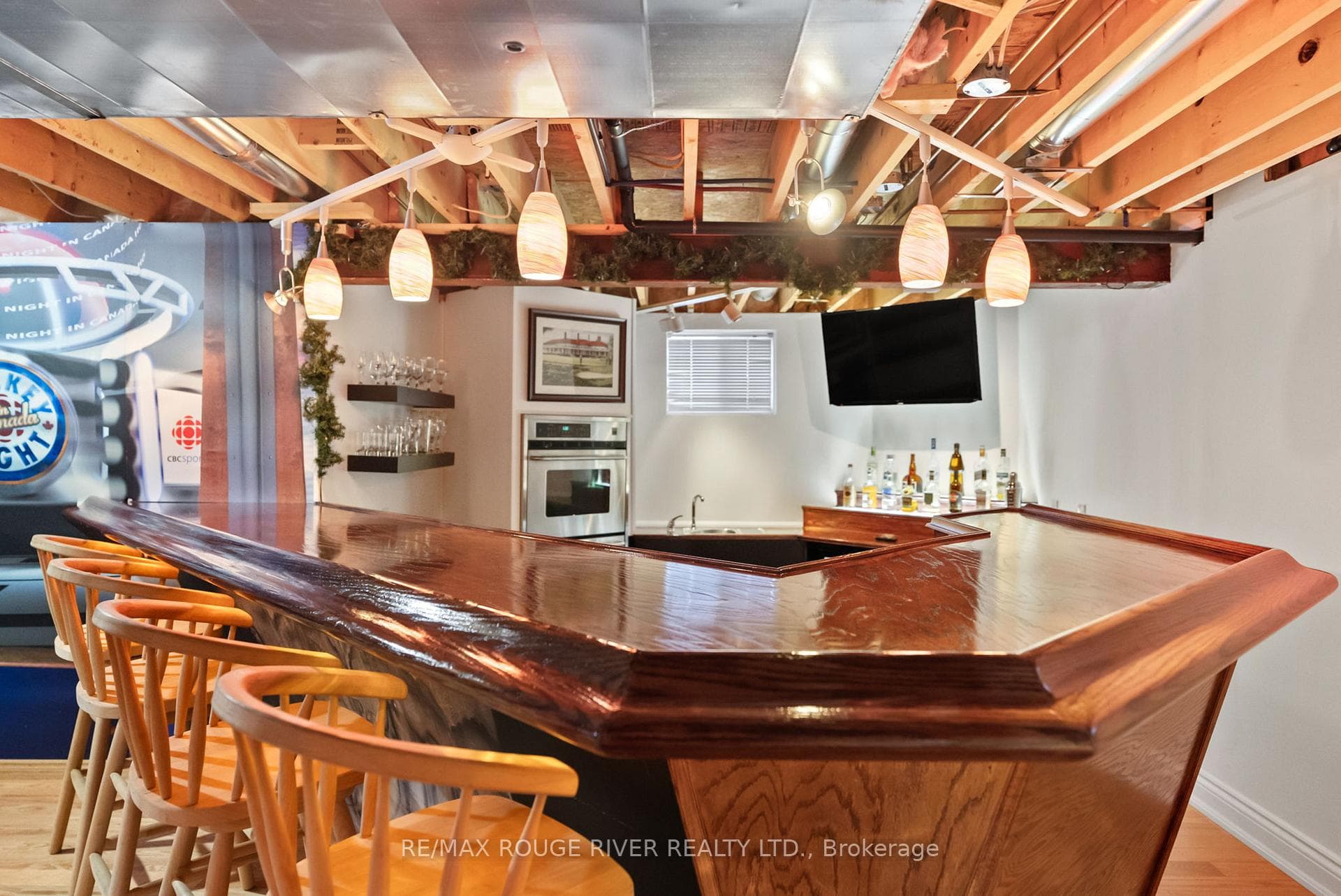 44 Knightsbridge Court photo 34