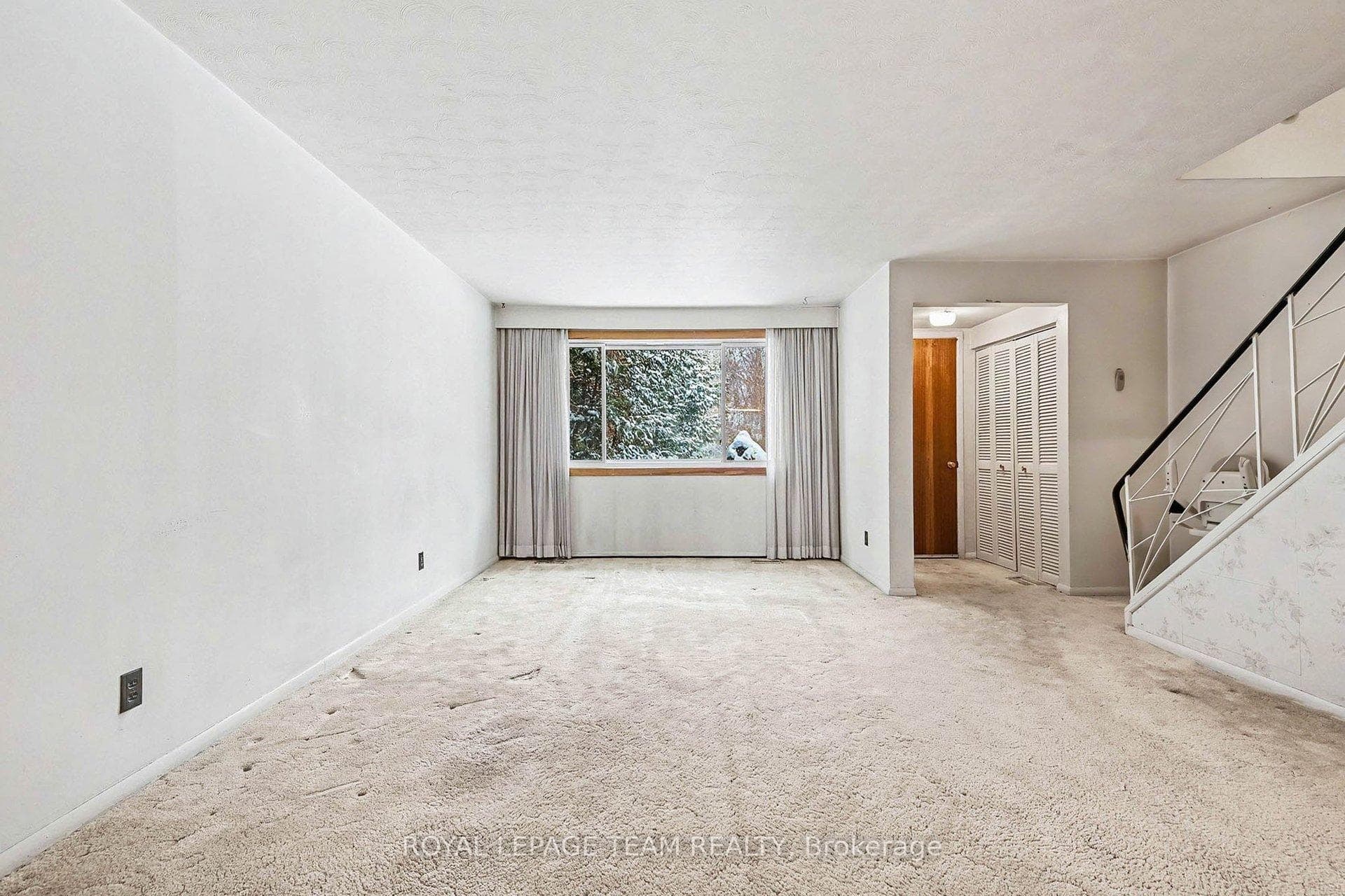 906 Ivanhoe Avenue photo 6