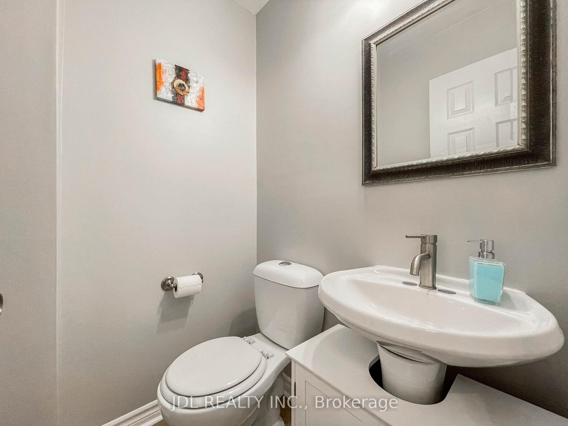 126 Weir Crescent photo 43