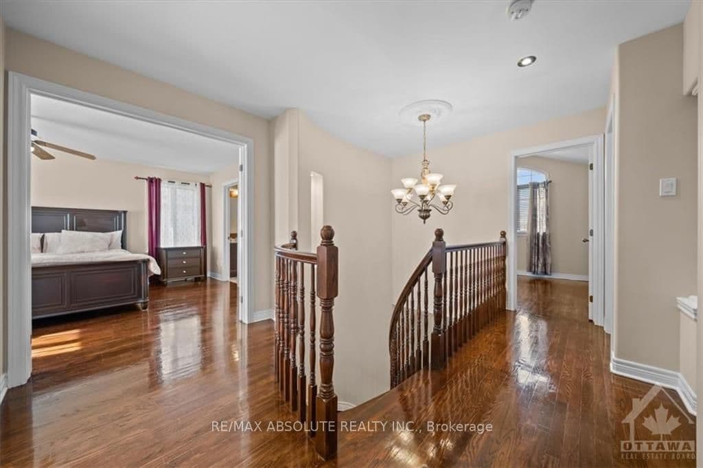 33 HARTSMERE Drive photo 20