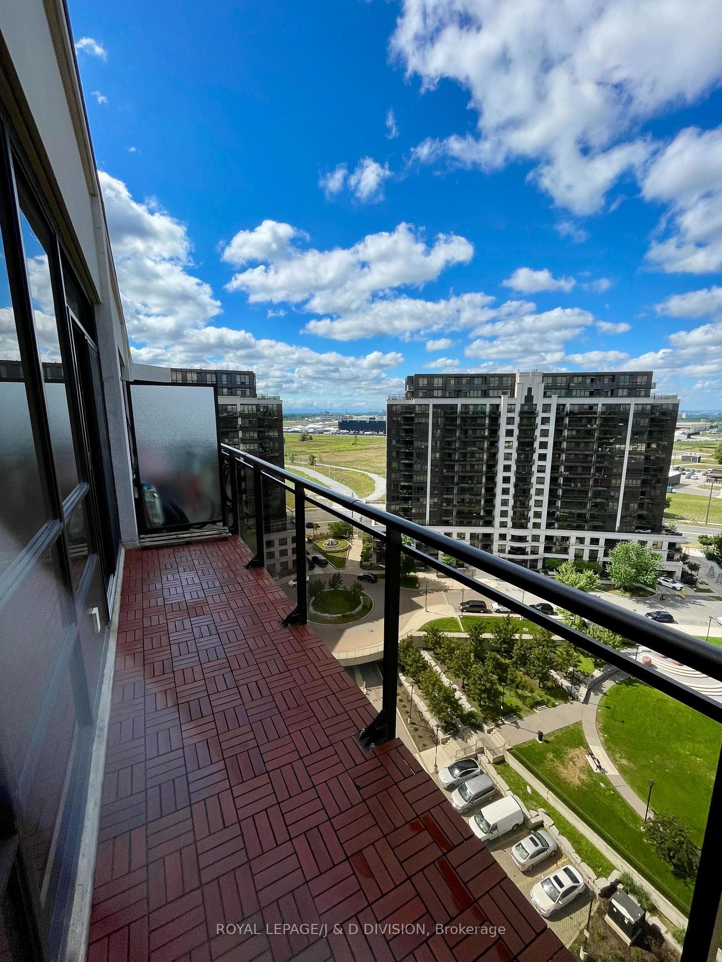 1 De Boers Drive Unit 1616 photo 8