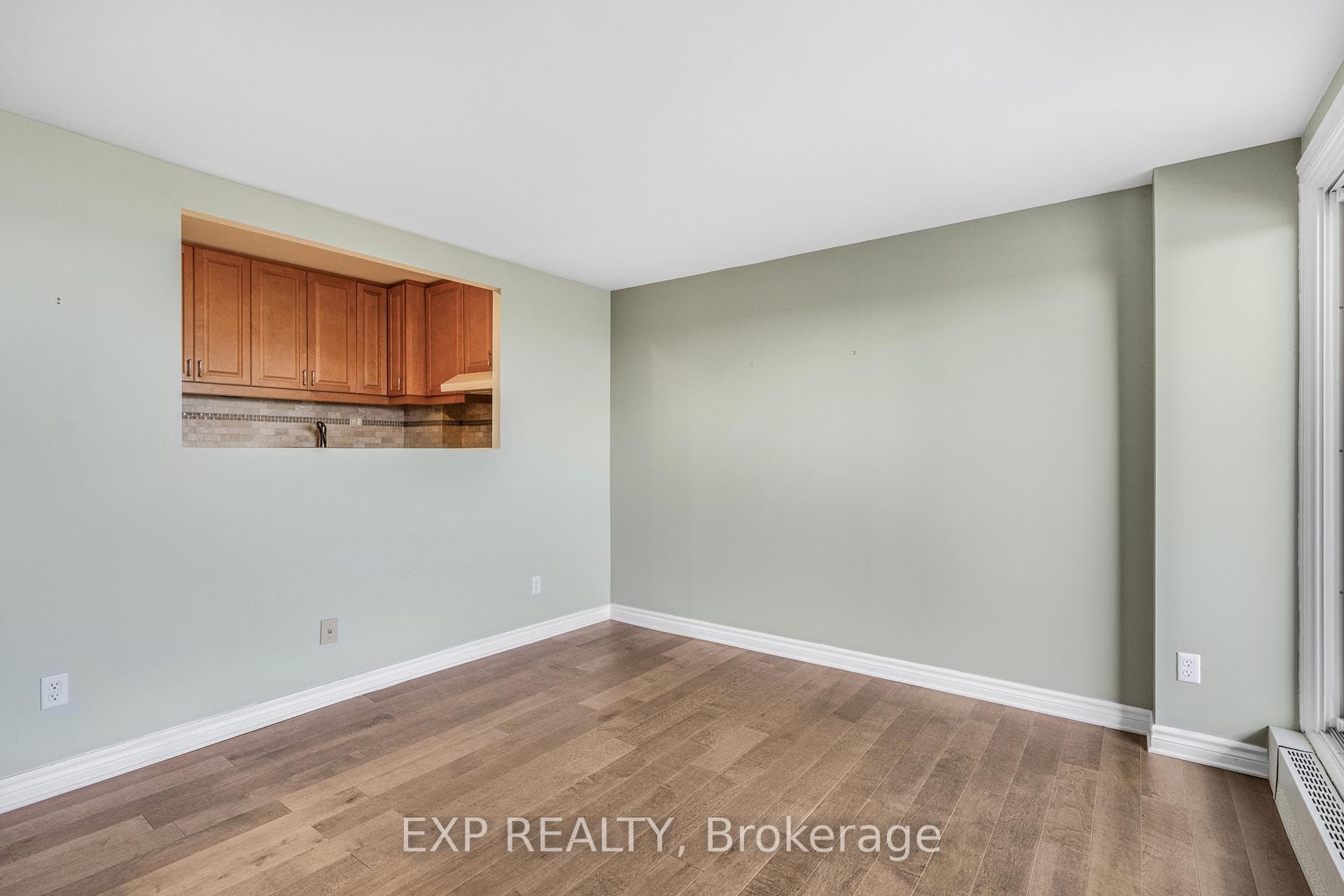 1081 AMBLESIDE Drive Unit 1501 photo 13