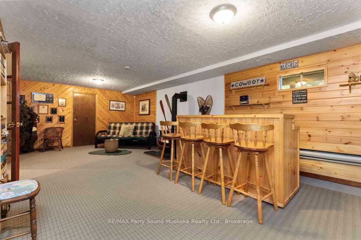 589 Centre Road photo 20