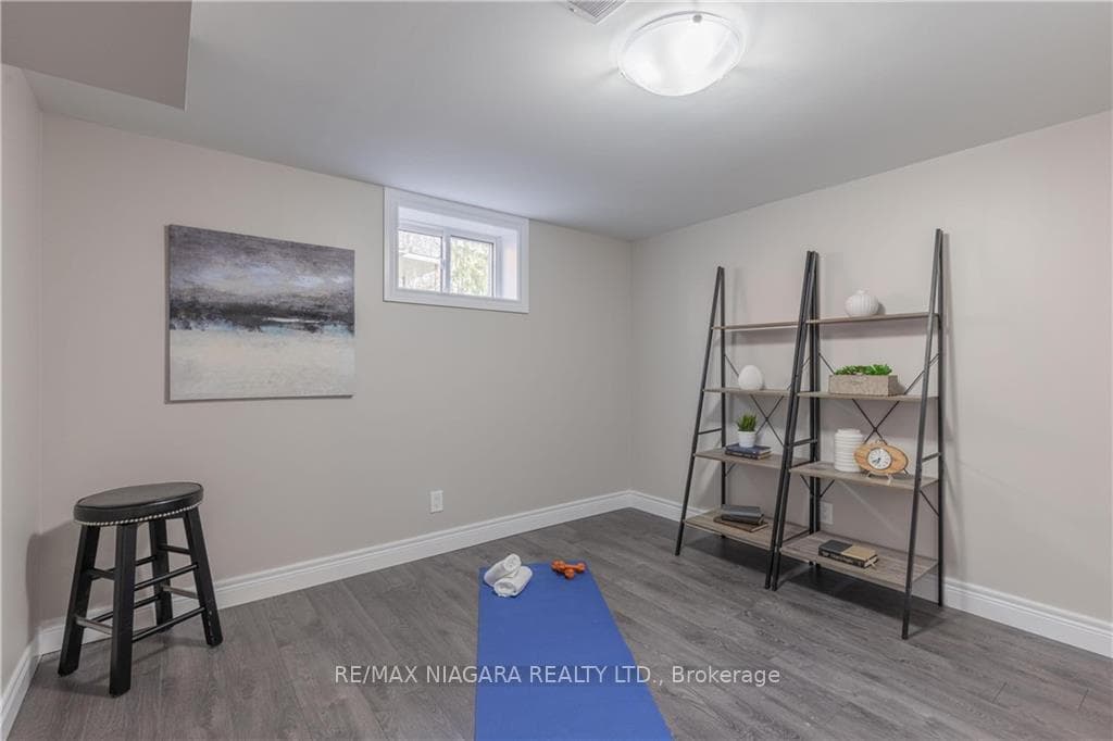 5669 Belmont Avenue photo 30