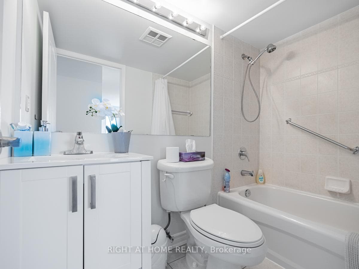 935 Sheppard Avenue Unit 614 photo 27