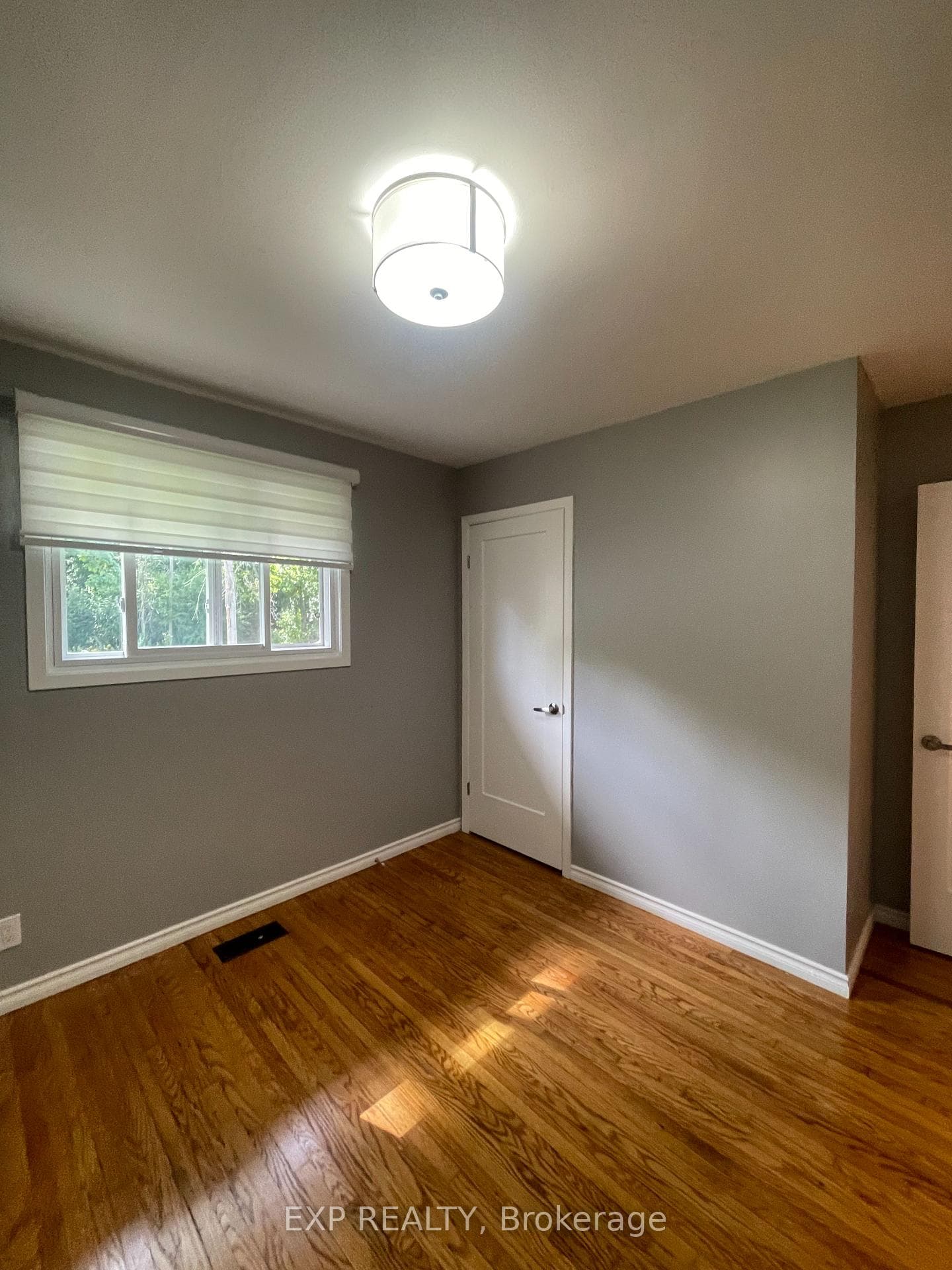 28 Pleasant Avenue photo 14