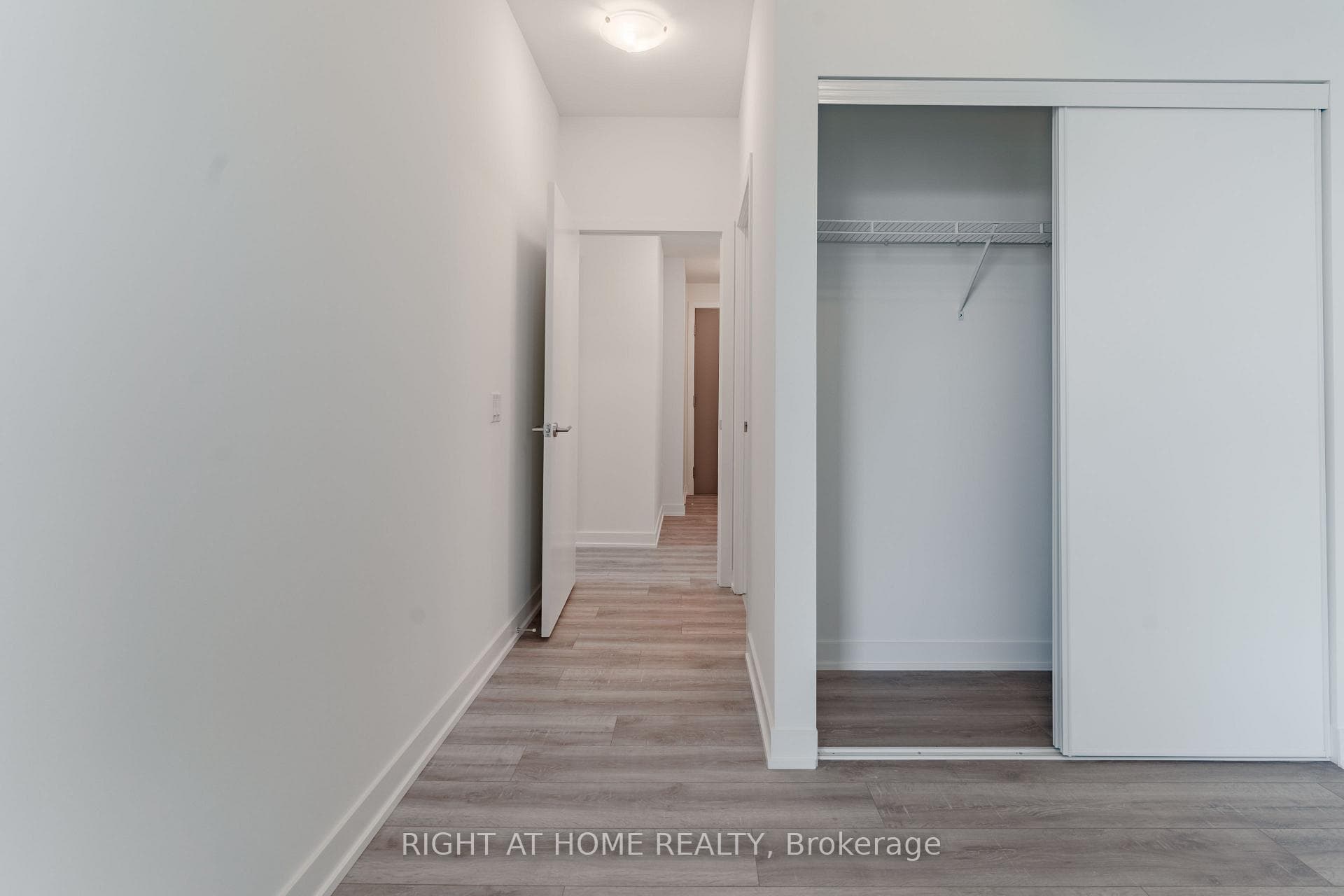5 Quarrington Lane Unit 1403 photo 16