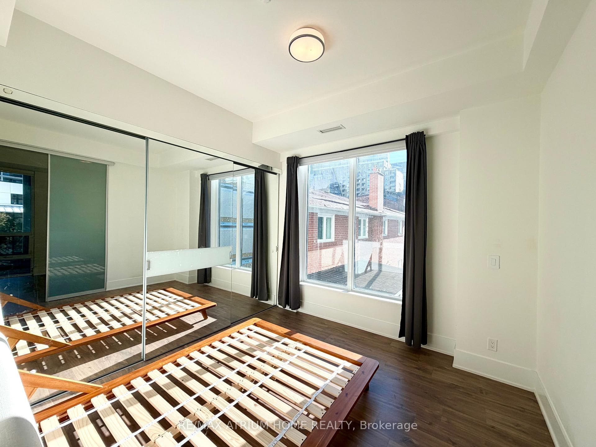 38 Cameron Street Unit 221 photo 21