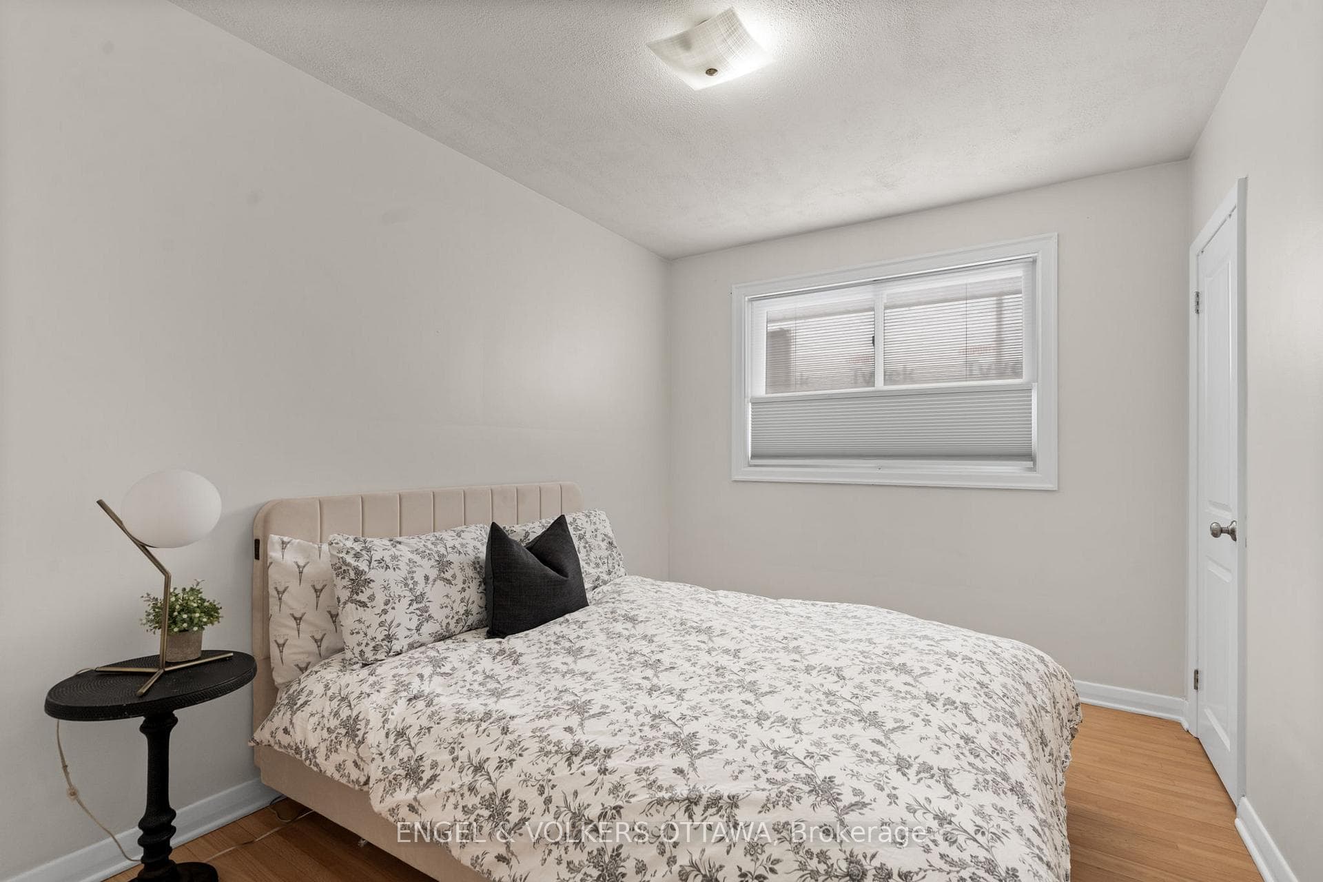 475 Edgeworth Avenue photo 23