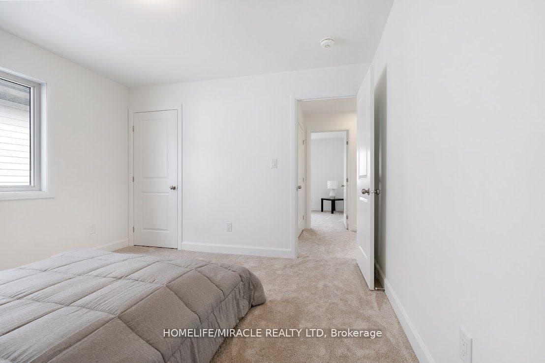 10 Walden Pond Drive photo 25
