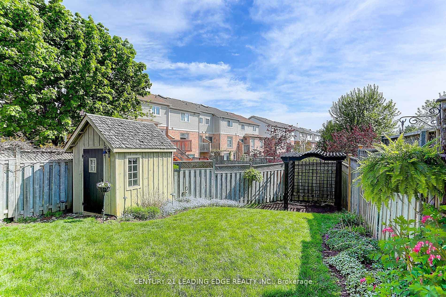 11 SCHOUTEN Crescent photo 39