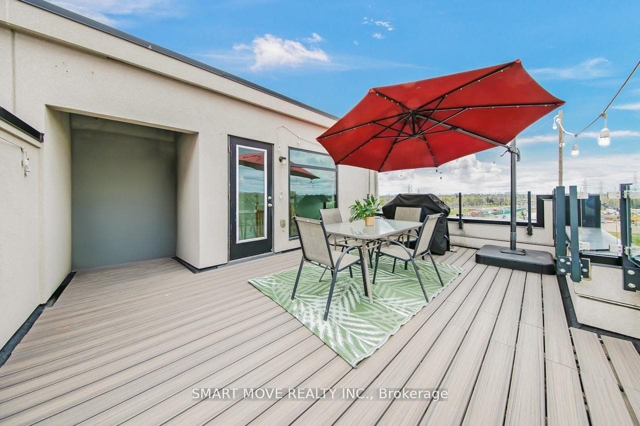 138 Widdicombe Hill Boulevard Unit 716 photo 20
