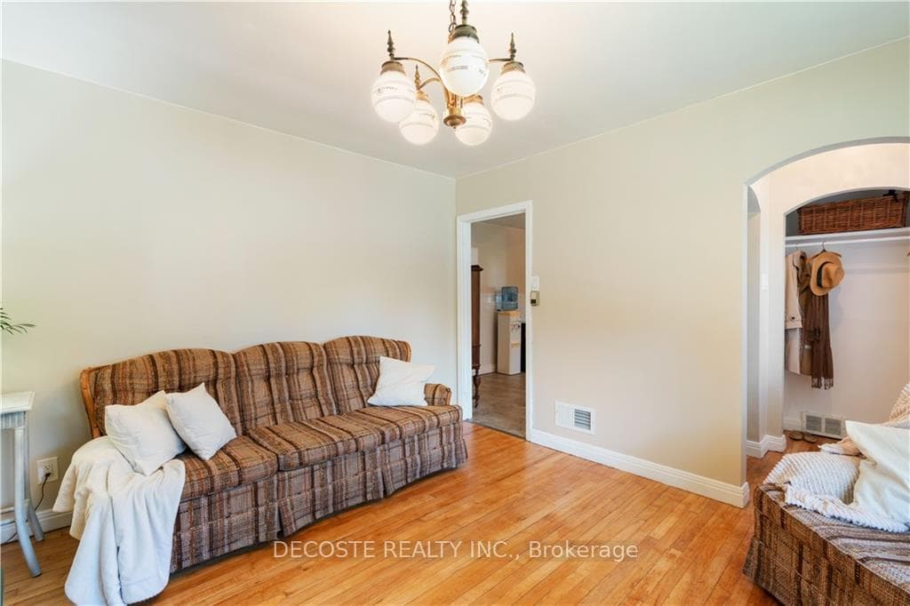 3748 OLD ORCHARD Street photo 10