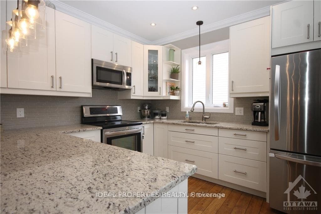 17 ANNA Avenue photo 3