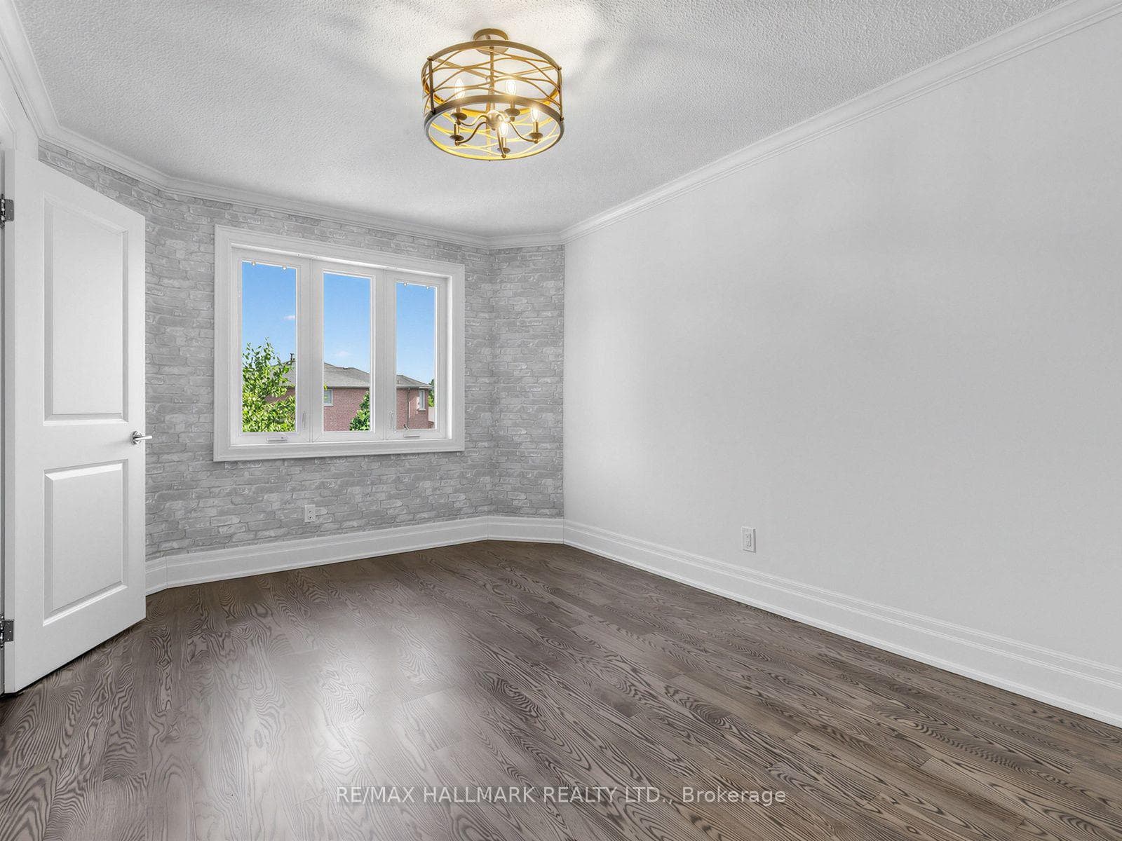 287 Andy Crescent photo 31
