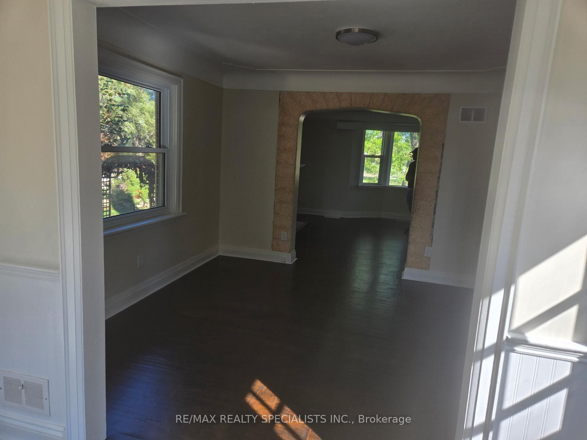 970 Concession Street photo 20