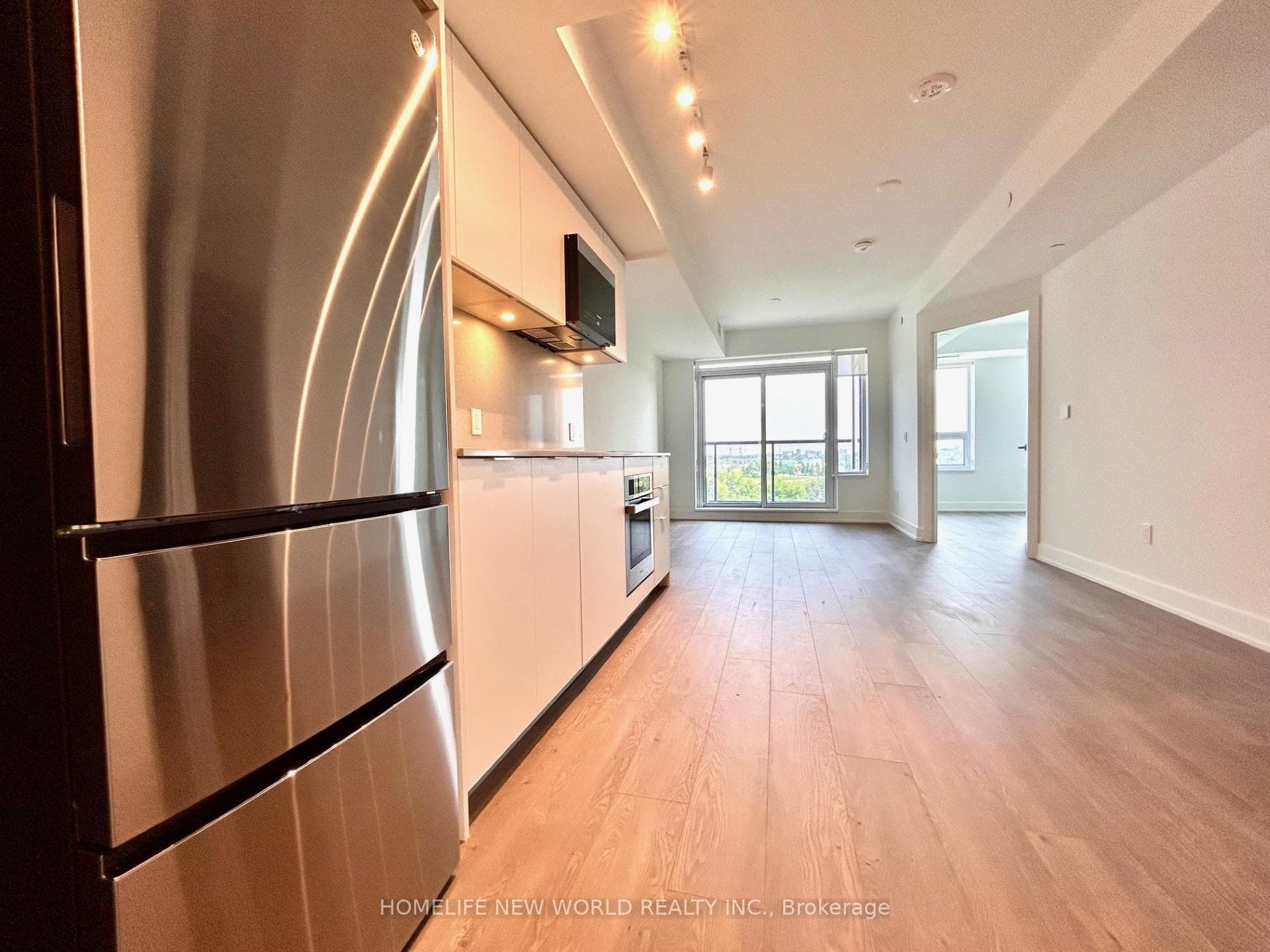 8 Cedarland Drive Unit 1015 photo 3