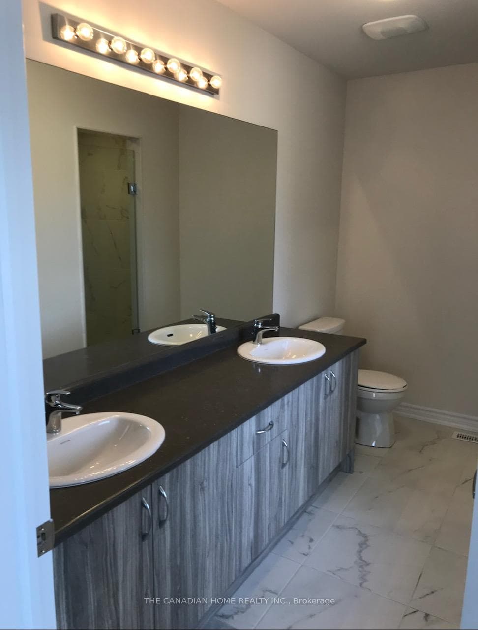 39 Eberhardt Drive photo 5