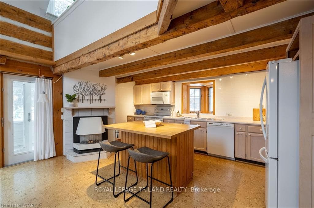 82 TUYLL Street photo 7