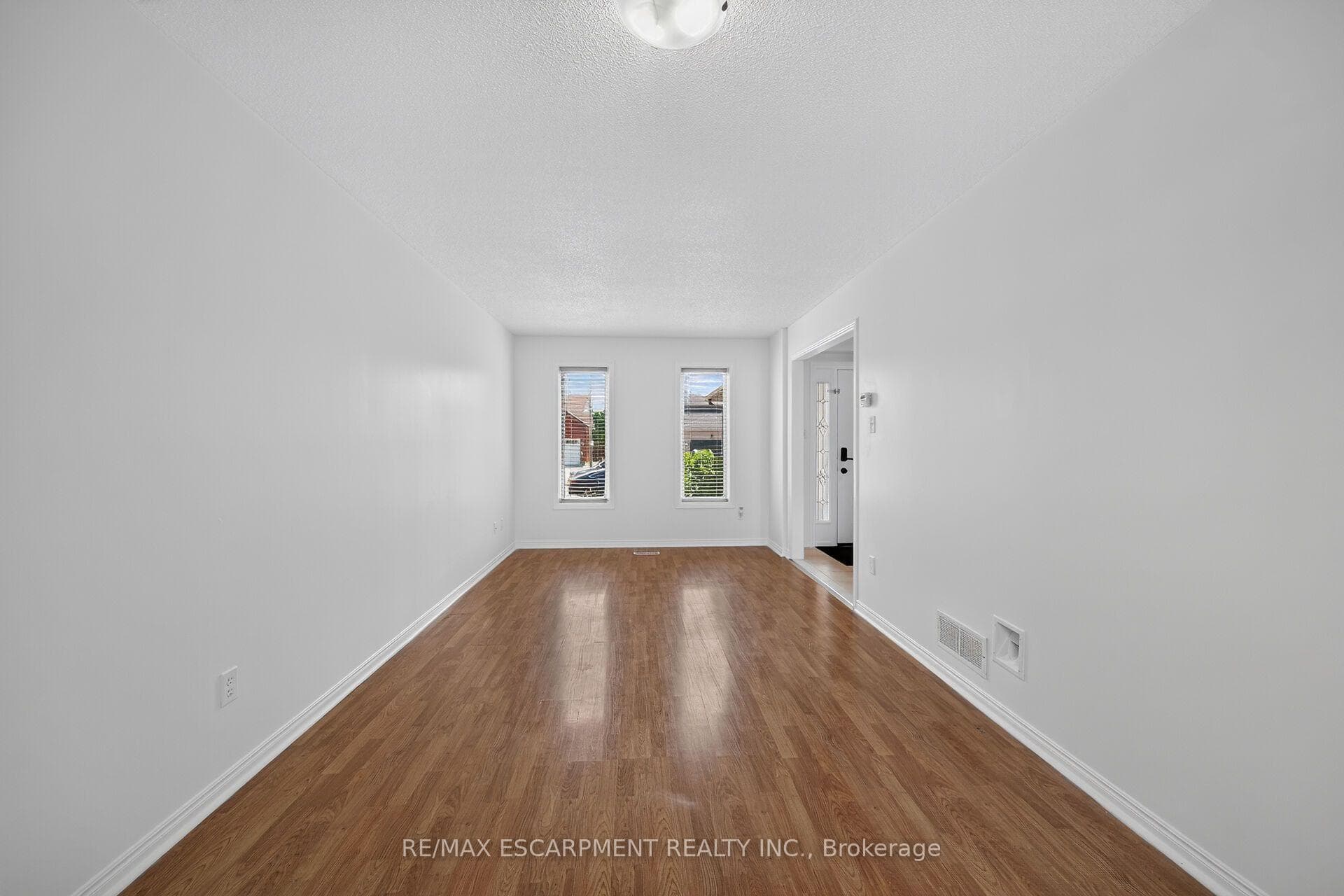 21 Springgarden Crescent photo 7