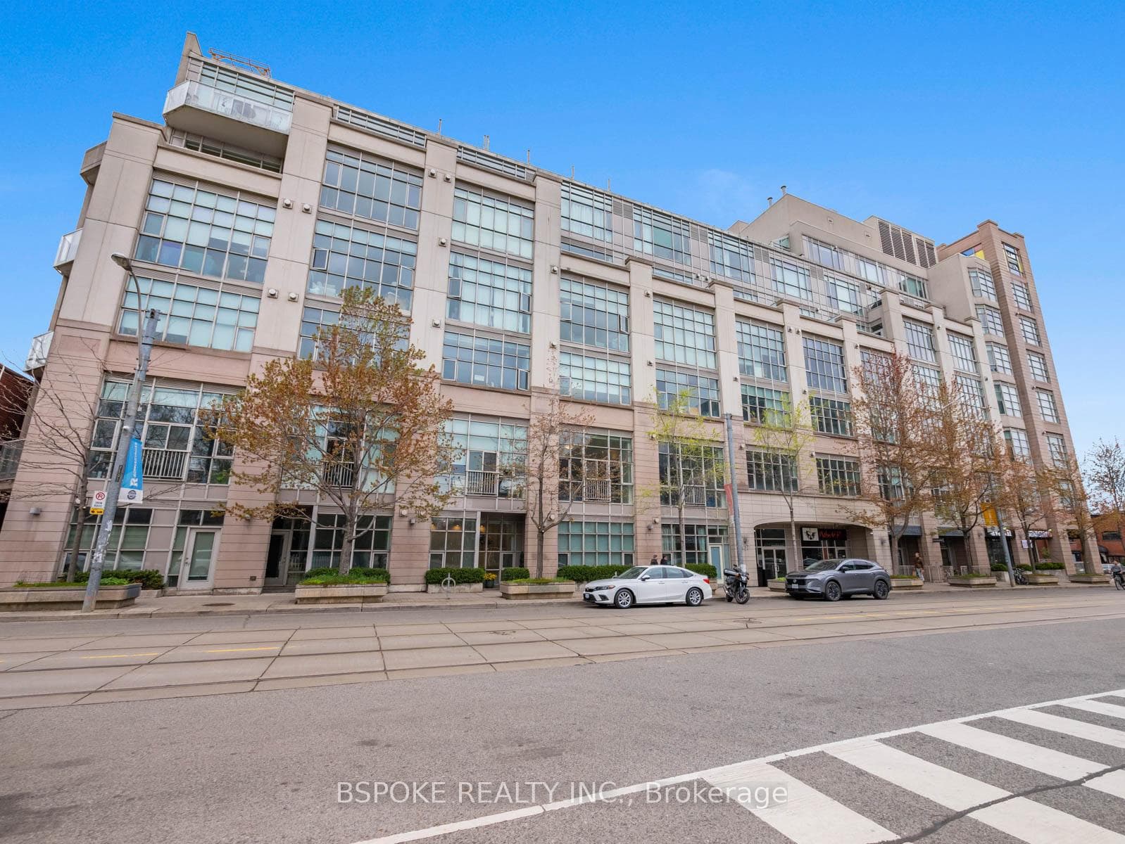 437 Roncesvalles Avenue Unit 113 photo 2