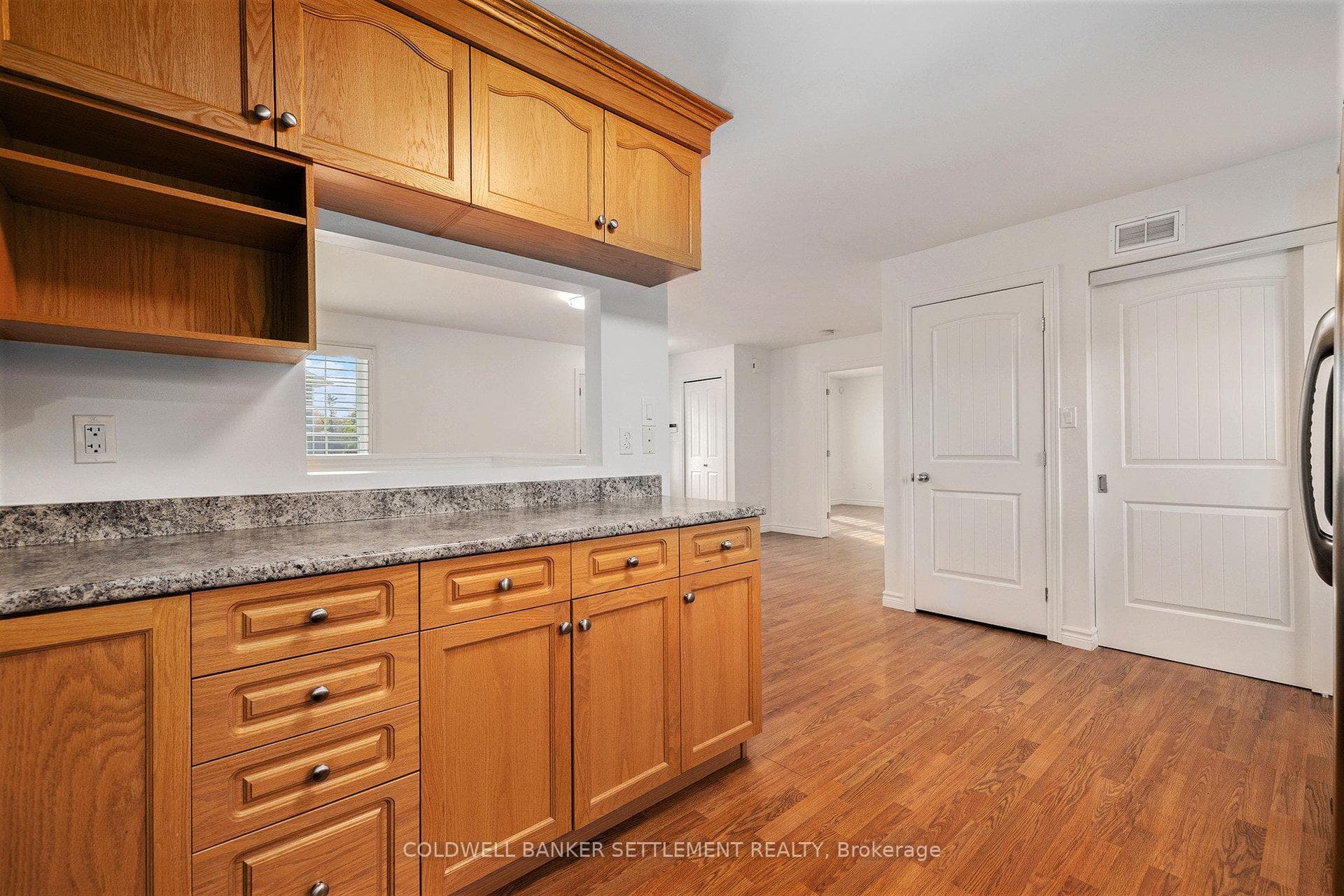 118 Bay Street photo 12