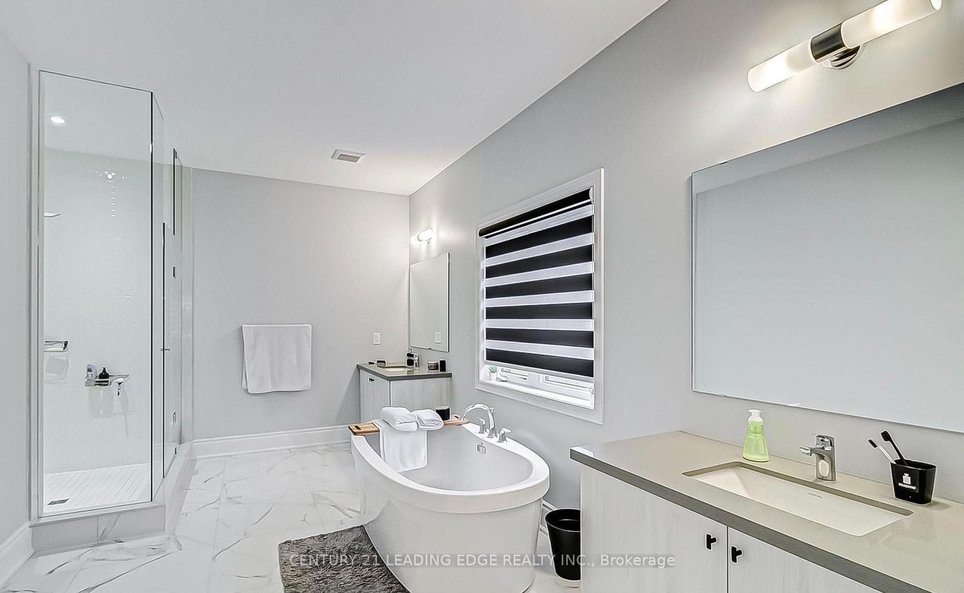 37 Woodhaven Avenue photo 2