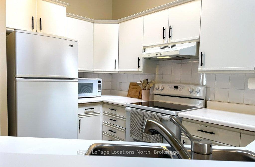 83 Victoria Street Unit 11 photo 12