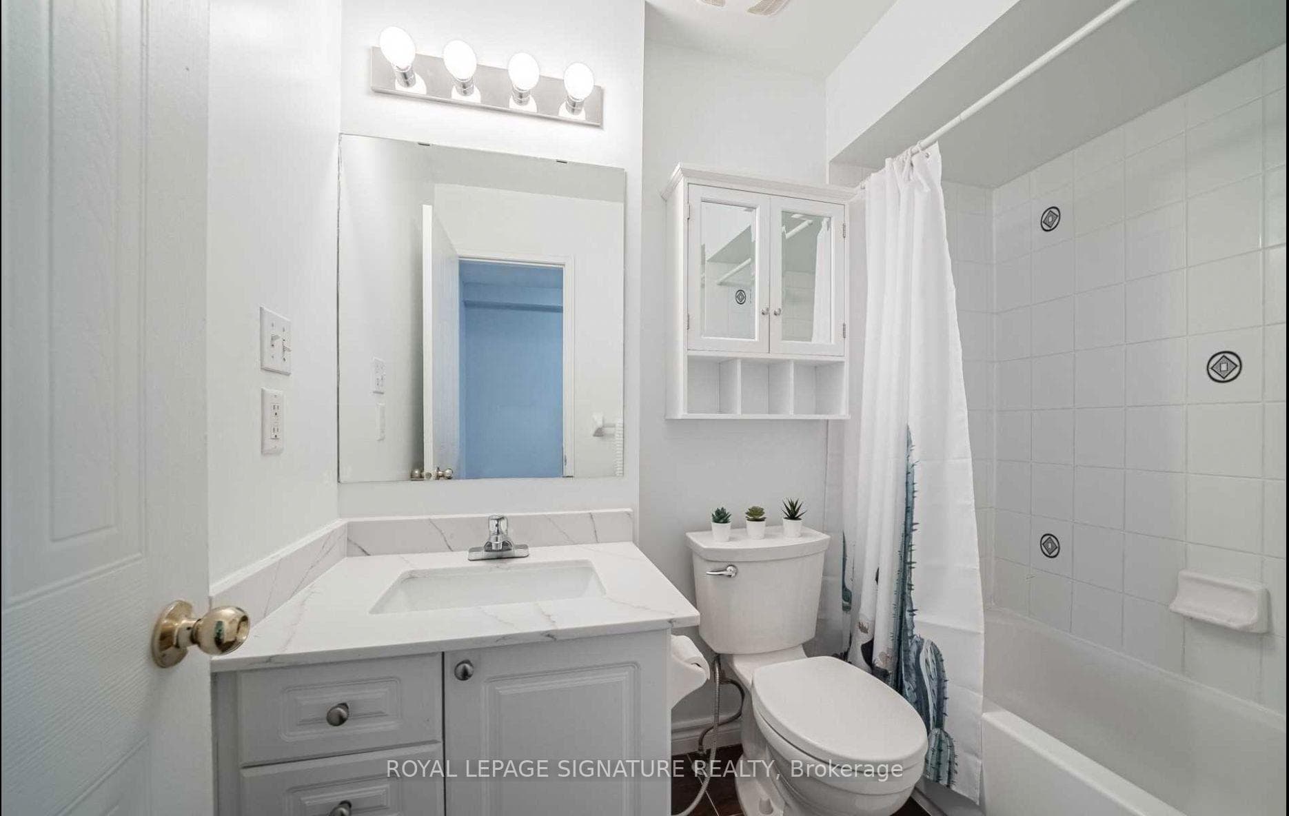 593 Kennedy Road Unit 28 photo 14