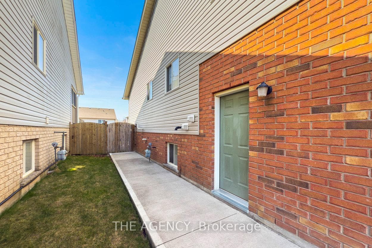 21 Lindan Street photo 40
