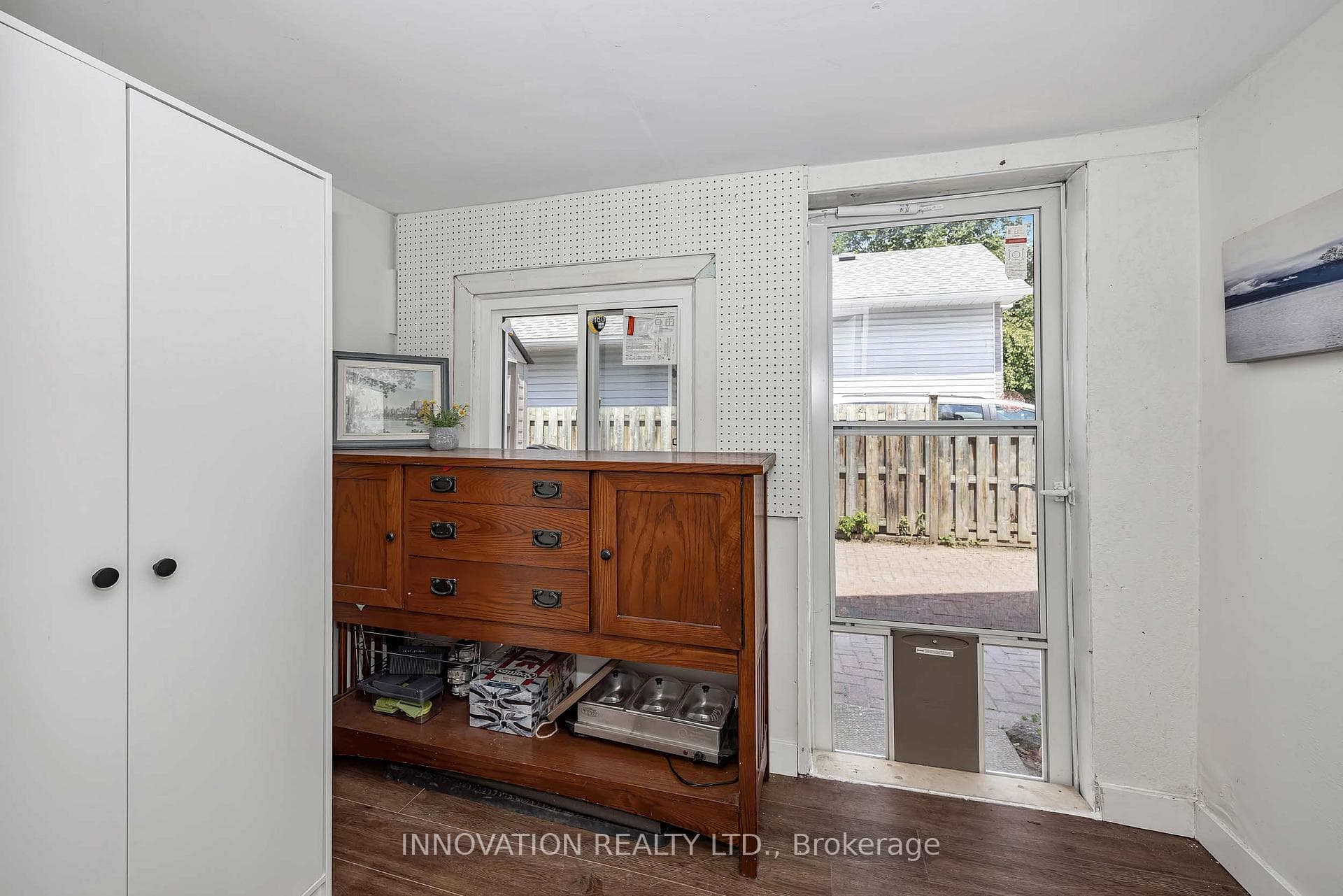 58 Russell Street photo 5