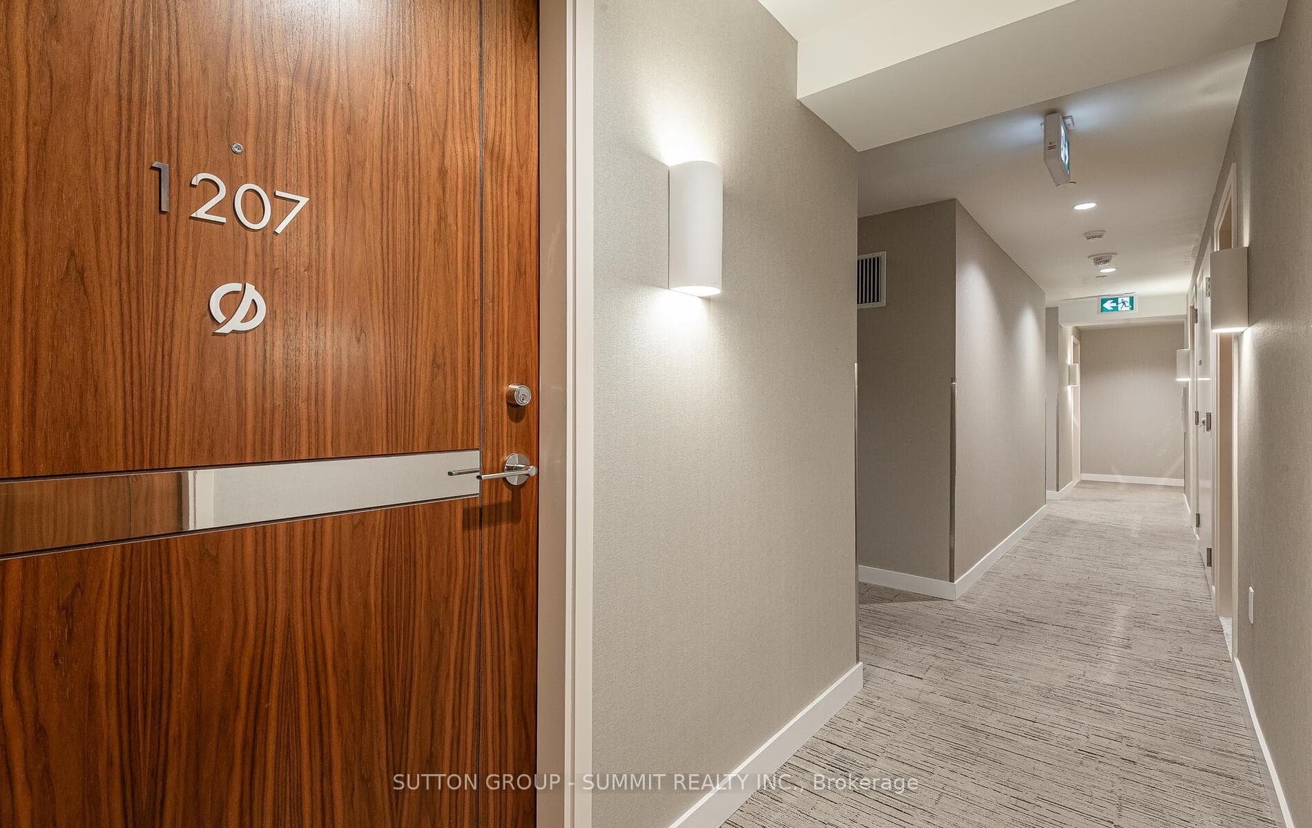 85 McMahon Drive Unit 1207 photo 4